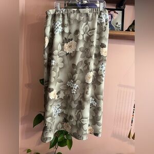 Vintage TanJay Floral Maxi Skirt in Cream and Gray 18w